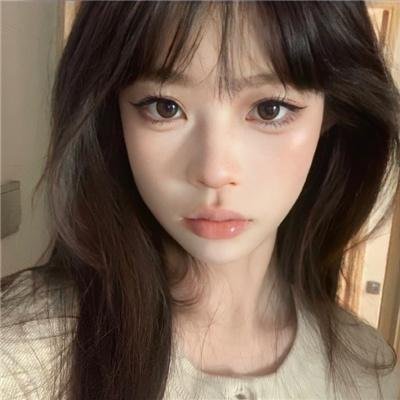 女皇之刃 叛乱 海报